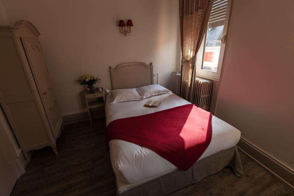 Brit Hotel Bristol Montbéliard Centre Habitación foto
